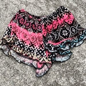 So Nikki Shorts with ruffle detail and fun pattern
